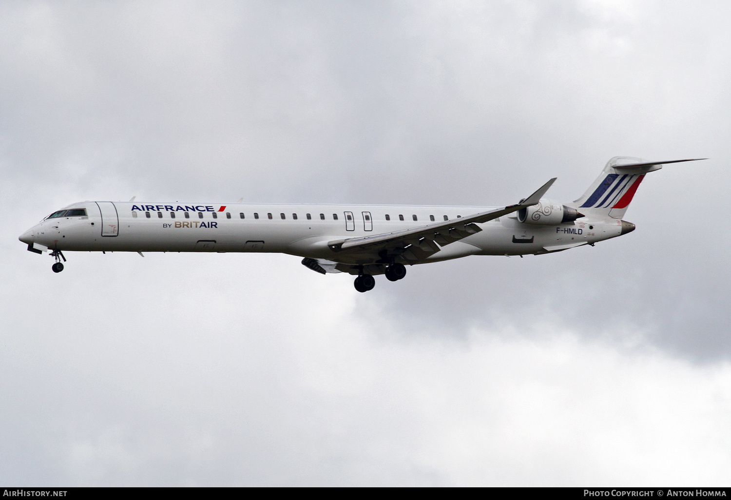 Aircraft Photo of F-HMLD | Bombardier CRJ-1000EL NG (CL-600-2E25) | Air France | AirHistory.net #261599