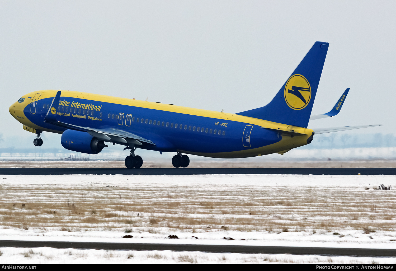 Aircraft Photo of UR-PSE | Boeing 737-84R | Ukraine International Airlines | AirHistory.net #261628