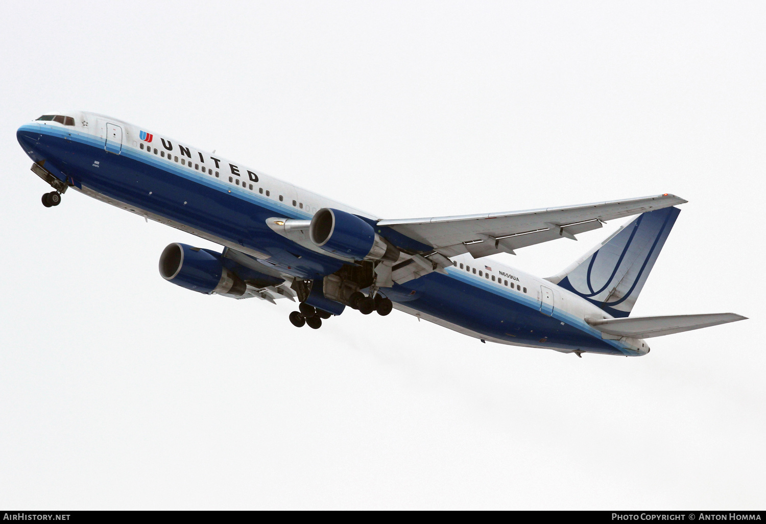 Aircraft Photo of N659UA | Boeing 767-322/ER | United Airlines | AirHistory.net #261629