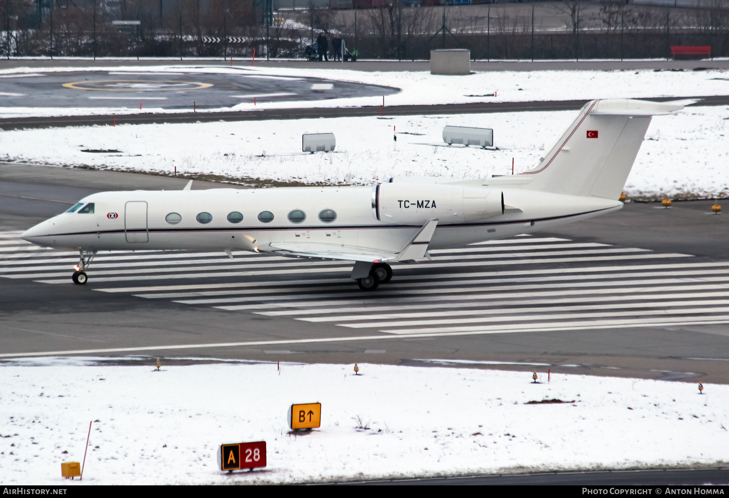 Aircraft Photo of TC-MZA | Gulfstream Aerospace G-IV-X Gulfstream G450 | AirHistory.net #261637