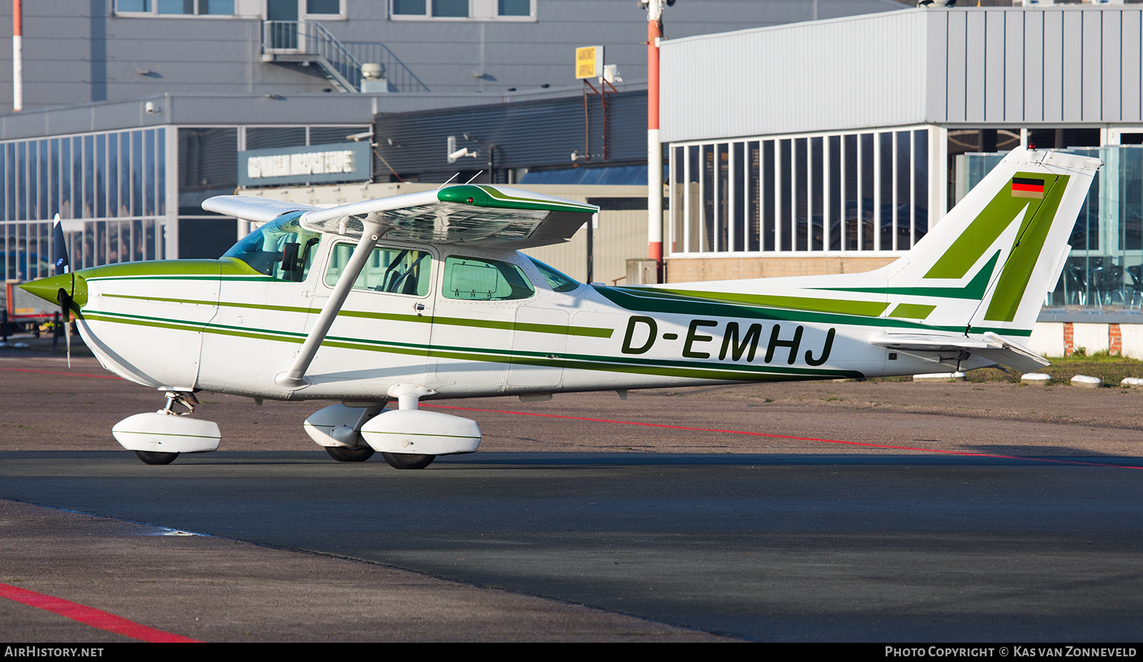Aircraft Photo of D-EMHJ | Reims F172P Skyhawk II | AirHistory.net #261697