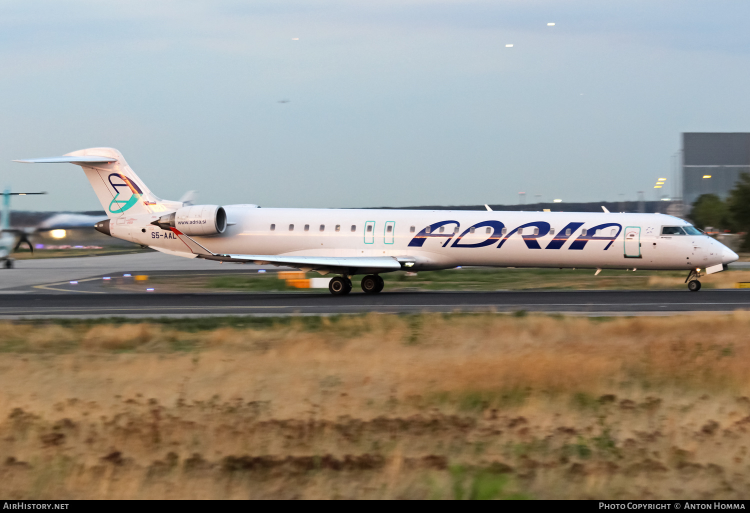 Aircraft Photo of S5-AAL | Bombardier CRJ-900ER (CL-600-2D24) | Adria Airways | AirHistory.net #261699