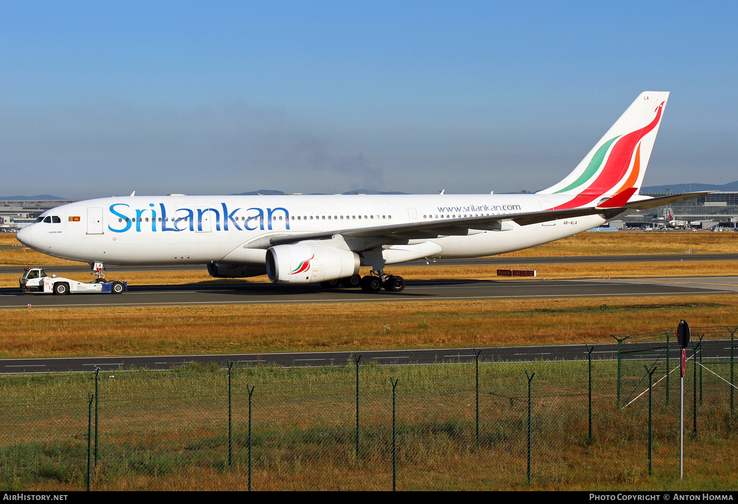 Aircraft Photo of 4R-ALA | Airbus A330-243 | SriLankan Airlines | AirHistory.net #261716