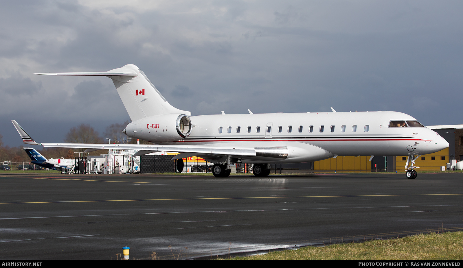 Aircraft Photo of C-GIIT | Bombardier Global 6000 (BD-700-1A10) | AirHistory.net #261728