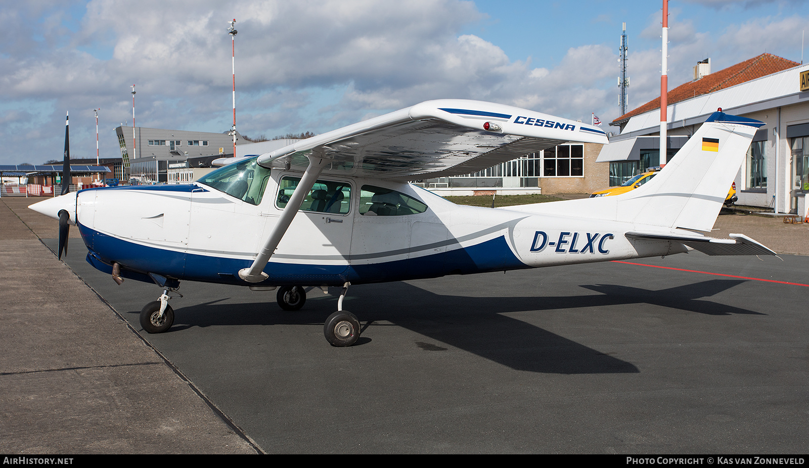 Aircraft Photo of D-ELXC | Cessna TR182 Turbo Skylane RG | AirHistory.net #261765