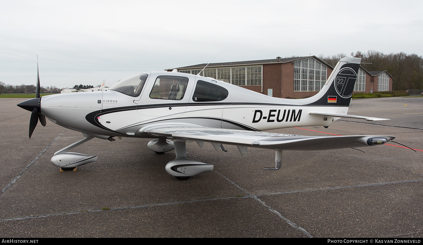 Aircraft Photo of D-EUIM | Cirrus SR-22T G5-GTS | AirHistory.net #261779