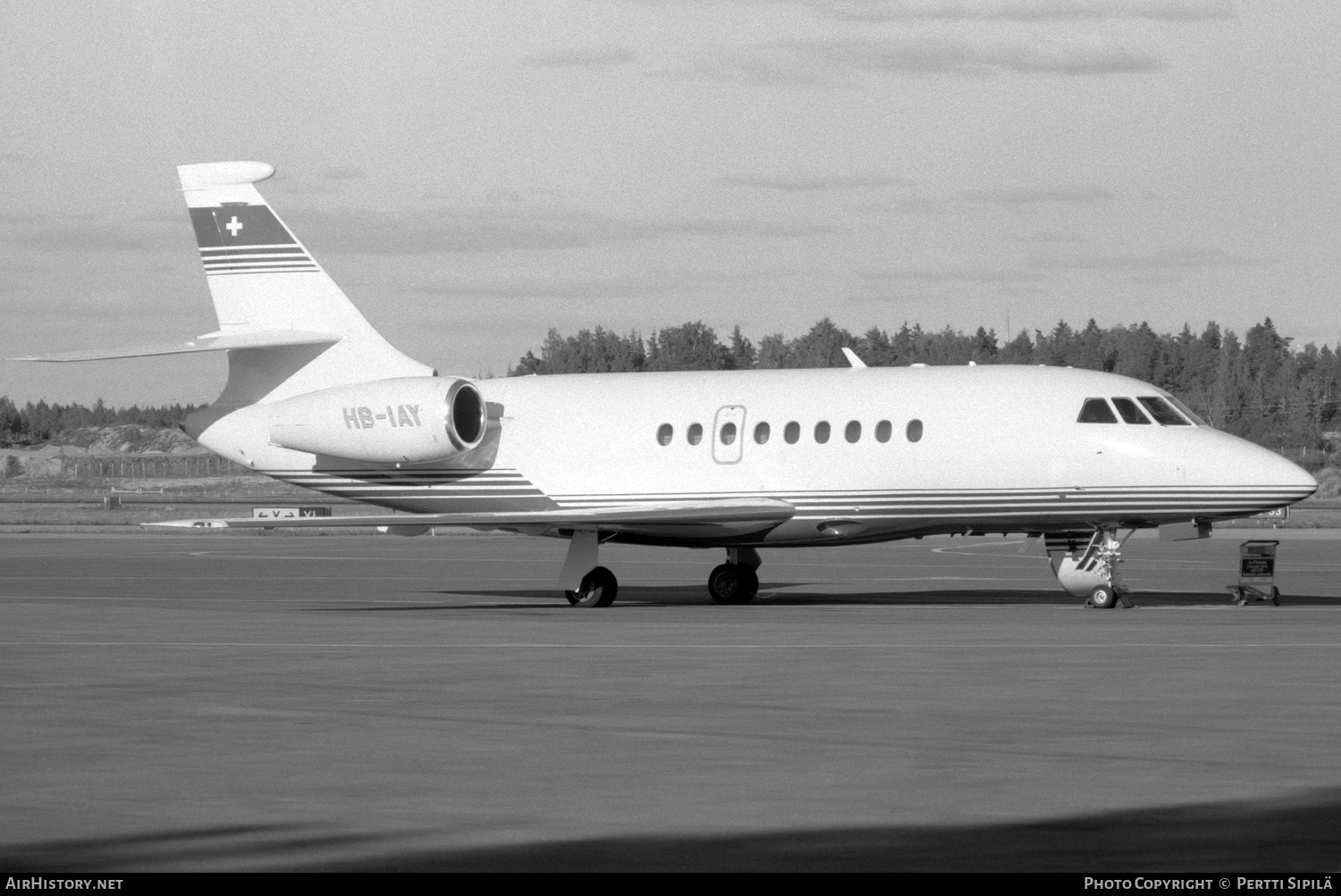 Aircraft Photo of HB-IAY | Dassault Falcon 2000 | AirHistory.net #261806