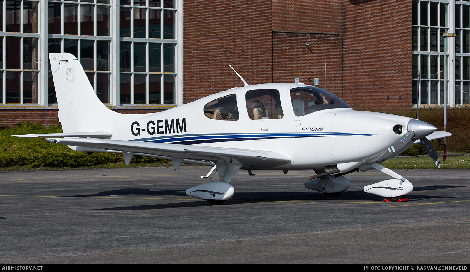 Aircraft Photo of G-GEMM | Cirrus SR-20 G1 | AirHistory.net #261816