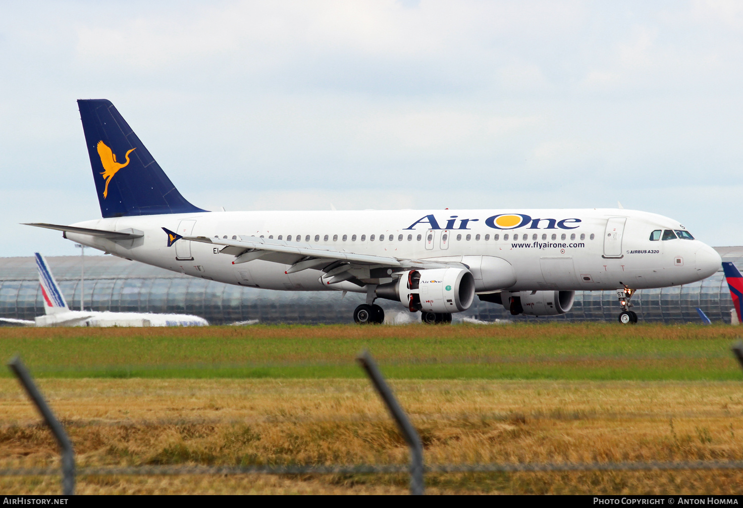 Aircraft Photo of EI-DST | Airbus A320-216 | Air One | AirHistory.net #261842