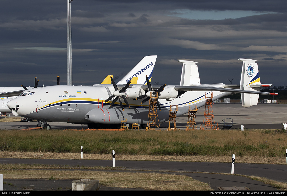 Aircraft Photo of UR-09307 | Antonov An-22A Antei | Antonov Airlines | AirHistory.net #261866