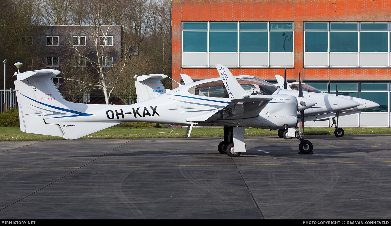 Aircraft Photo of OH-KAX | Diamond DA42 NG Twin Star | Aeropole | AirHistory.net #261962