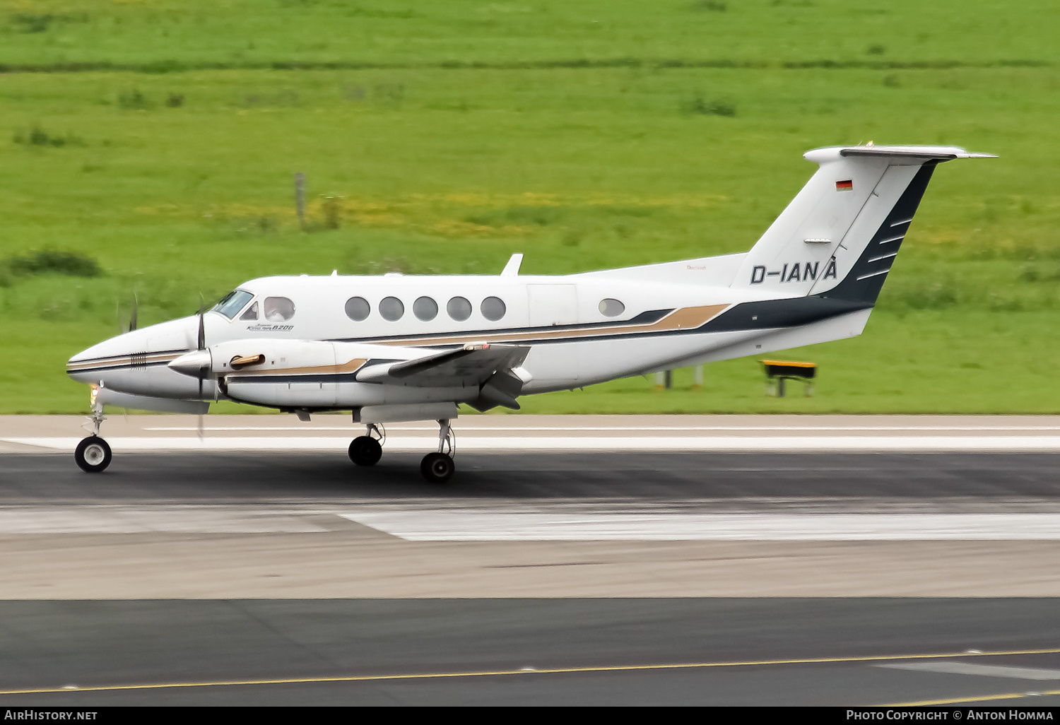 Aircraft Photo of D-IANA | Beech B200 Super King Air | AirHistory.net #262061