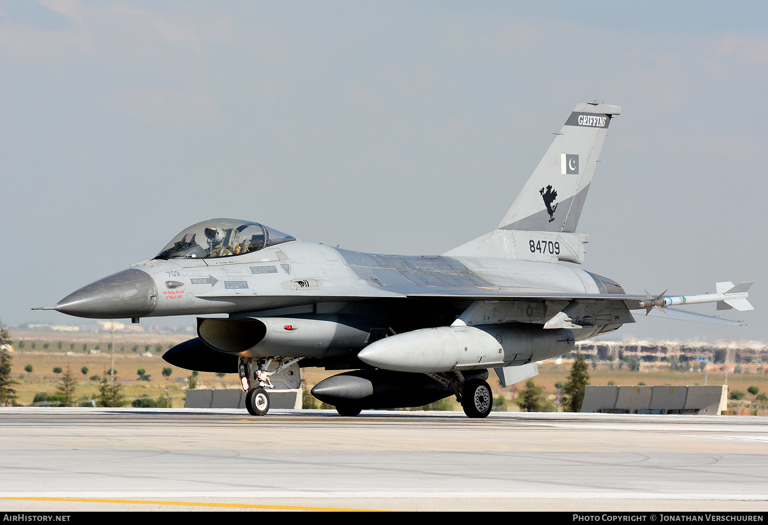 Aircraft Photo of 84709 | General Dynamics F-16A Fighting Falcon | Pakistan - Air Force | AirHistory.net #262082