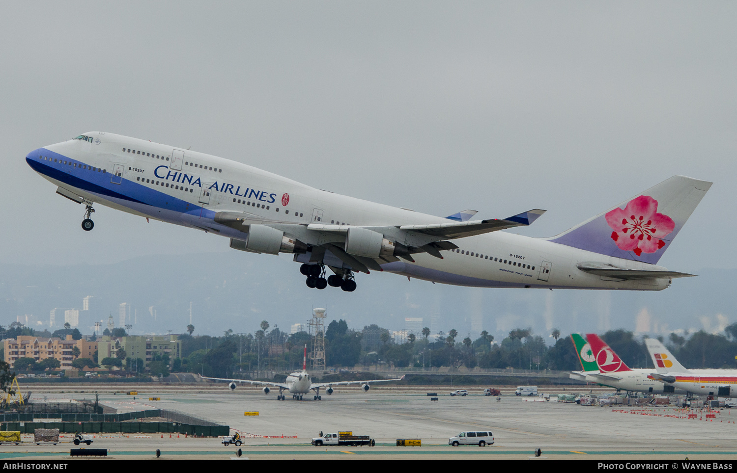 Aircraft Photo of B-18207 | Boeing 747-409 | China Airlines | AirHistory.net #262109