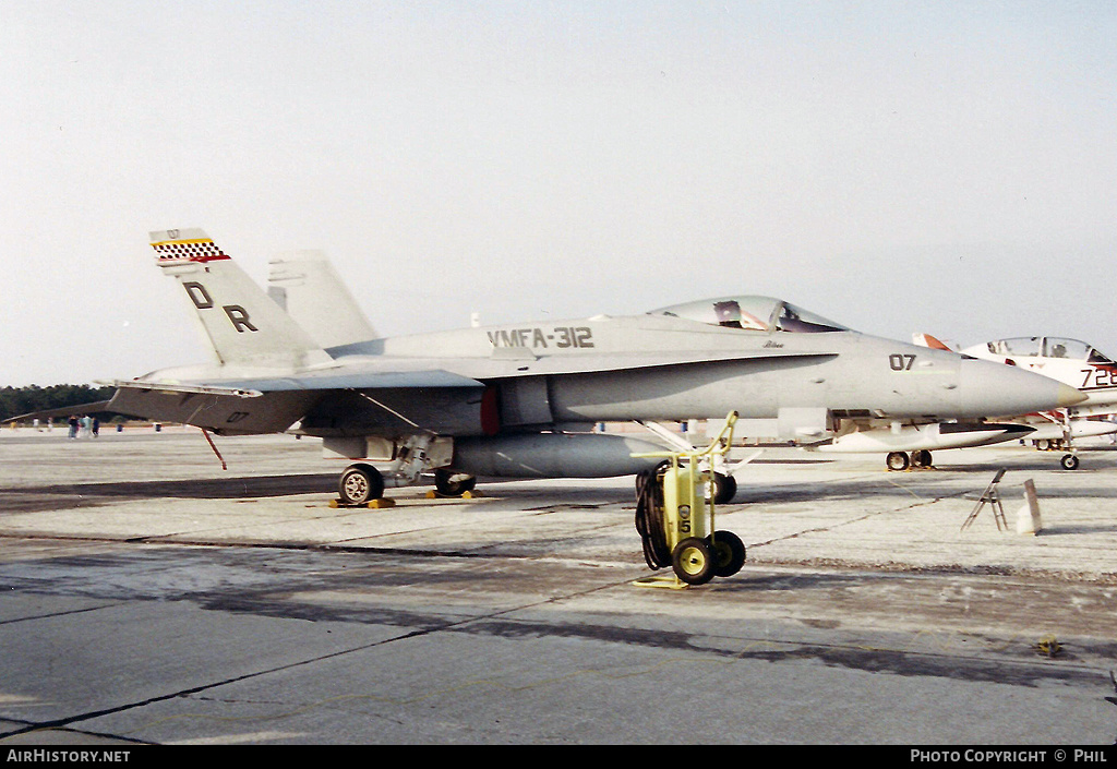 Aircraft Photo of 164273 | McDonnell Douglas F/A-18C Hornet | USA - Marines | AirHistory.net #262115