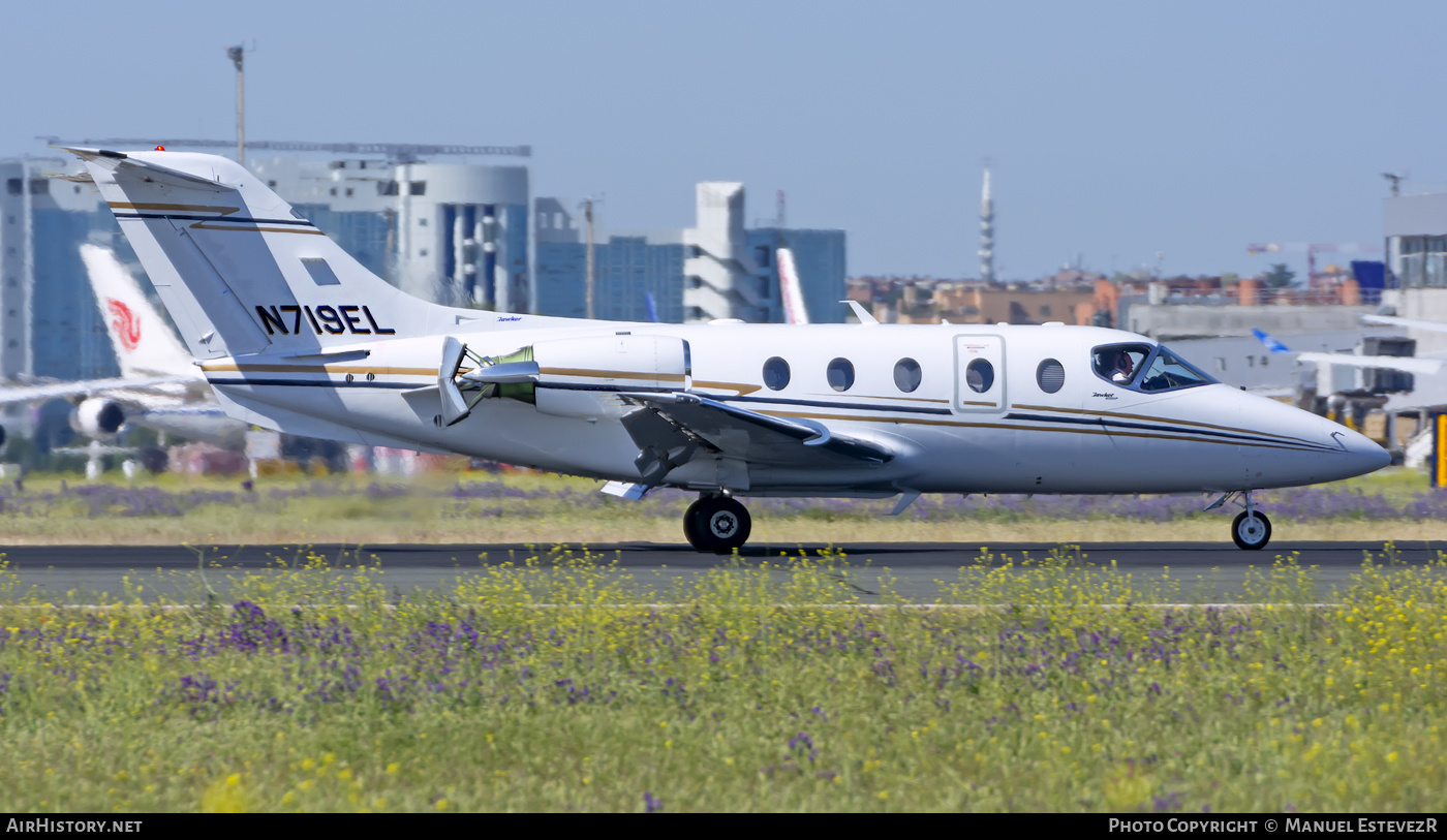 Aircraft Photo of N719EL | Raytheon Hawker 400XP | AirHistory.net #262121