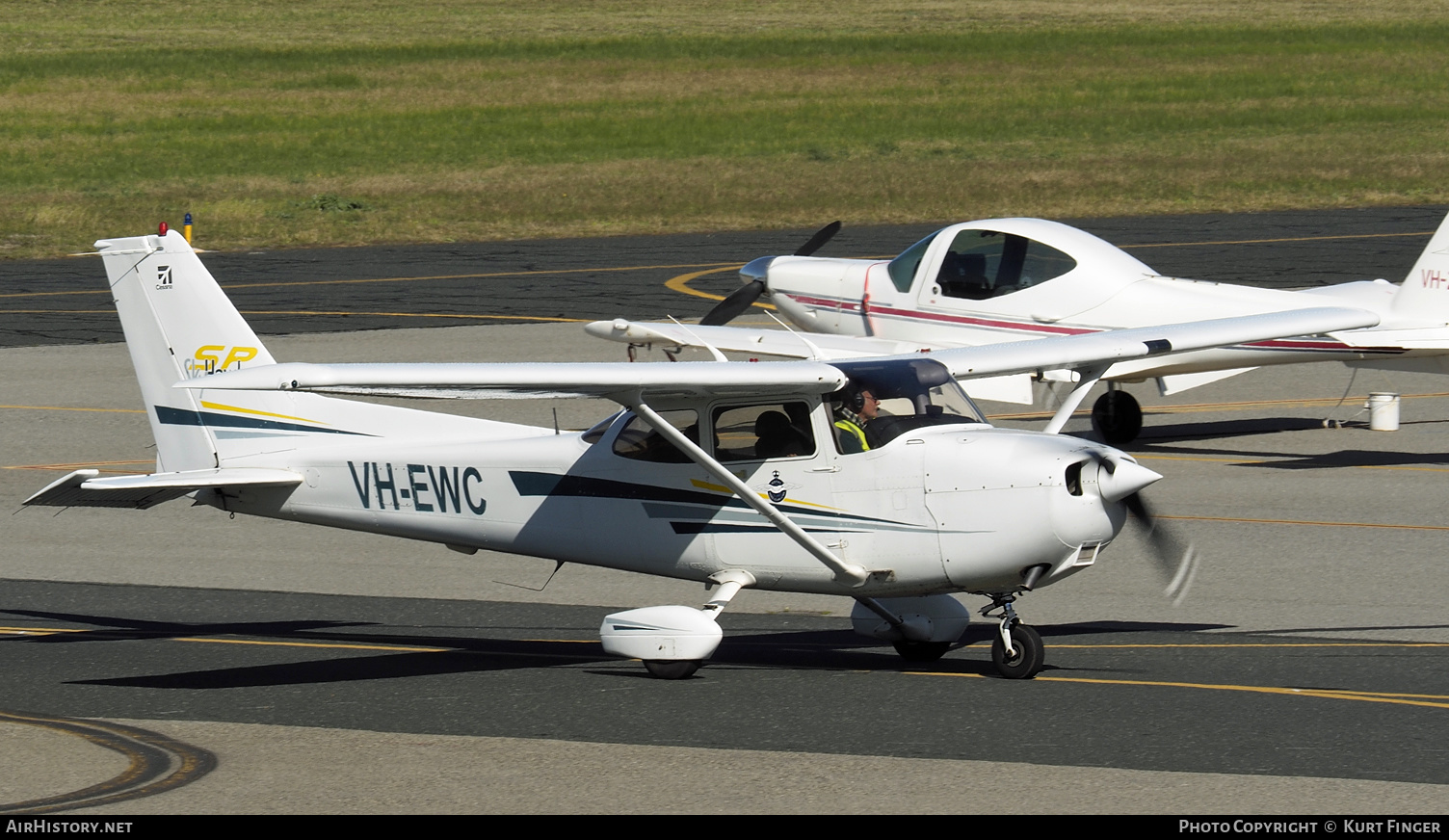 Aircraft Photo of VH-EWC | Cessna 172S Skyhawk SP II | Royal Aero Club of Western Australia | AirHistory.net #262265