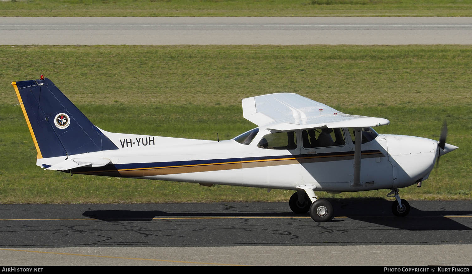 Aircraft Photo of VH-YUH | Cessna 172R Skyhawk | Singapore Flying College | AirHistory.net #262267