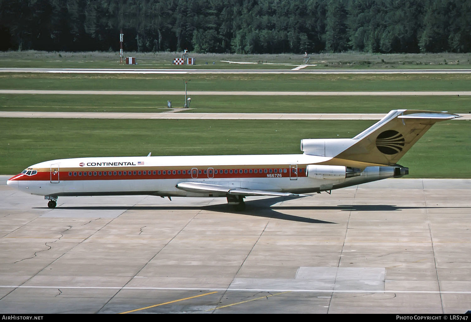 Aircraft Photo of N66726 | Boeing 727-224/Adv | Continental Airlines | AirHistory.net #262289