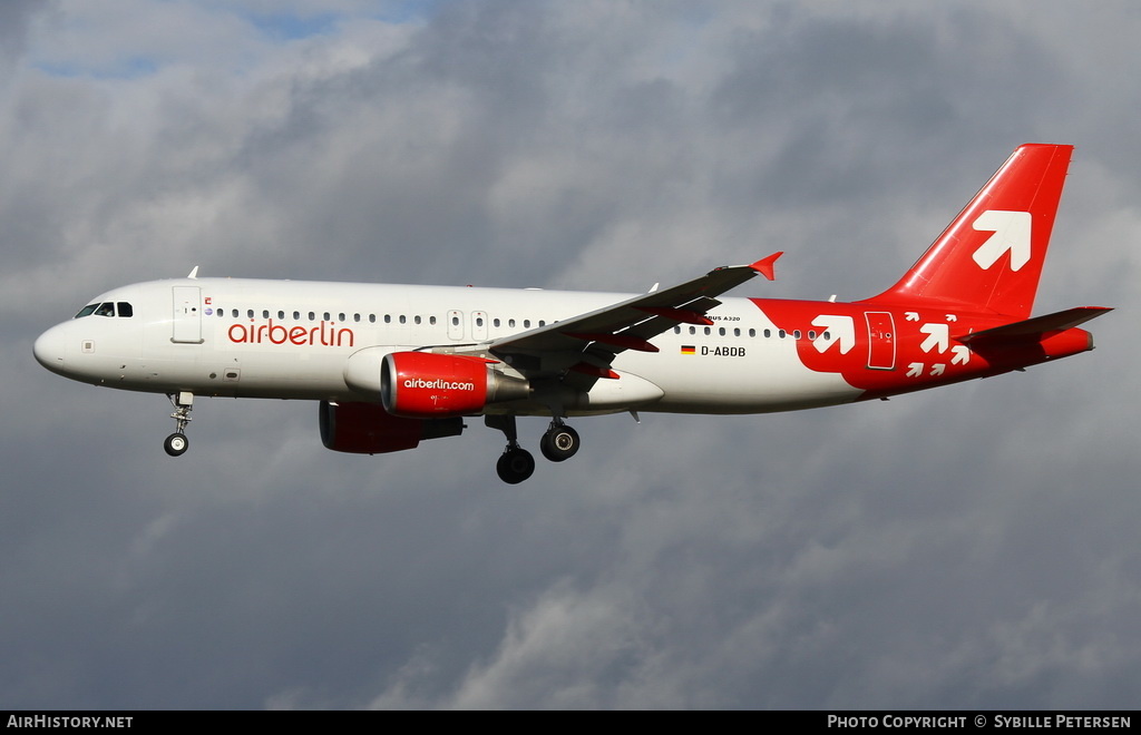 Aircraft Photo of D-ABDB | Airbus A320-214 | Air Berlin | AirHistory.net #262328