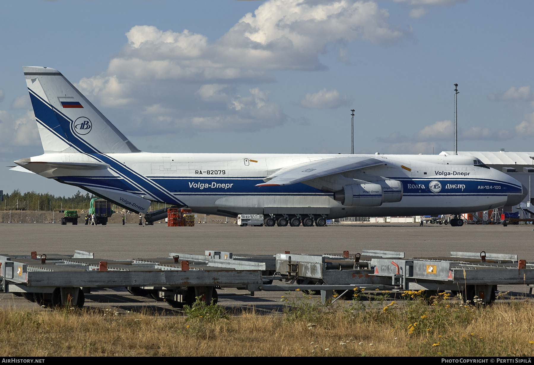 Aircraft Photo of RA-82079 | Antonov An-124-100 Ruslan | Volga-Dnepr Airlines | AirHistory.net #262392