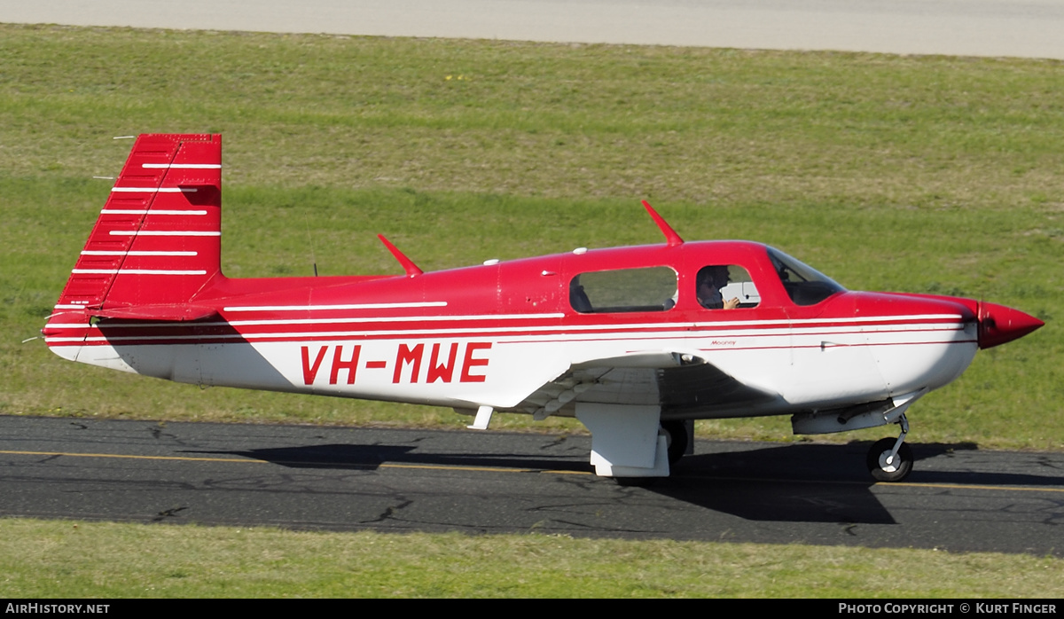 Aircraft Photo of VH-MWE | Mooney M-20J | AirHistory.net #262477