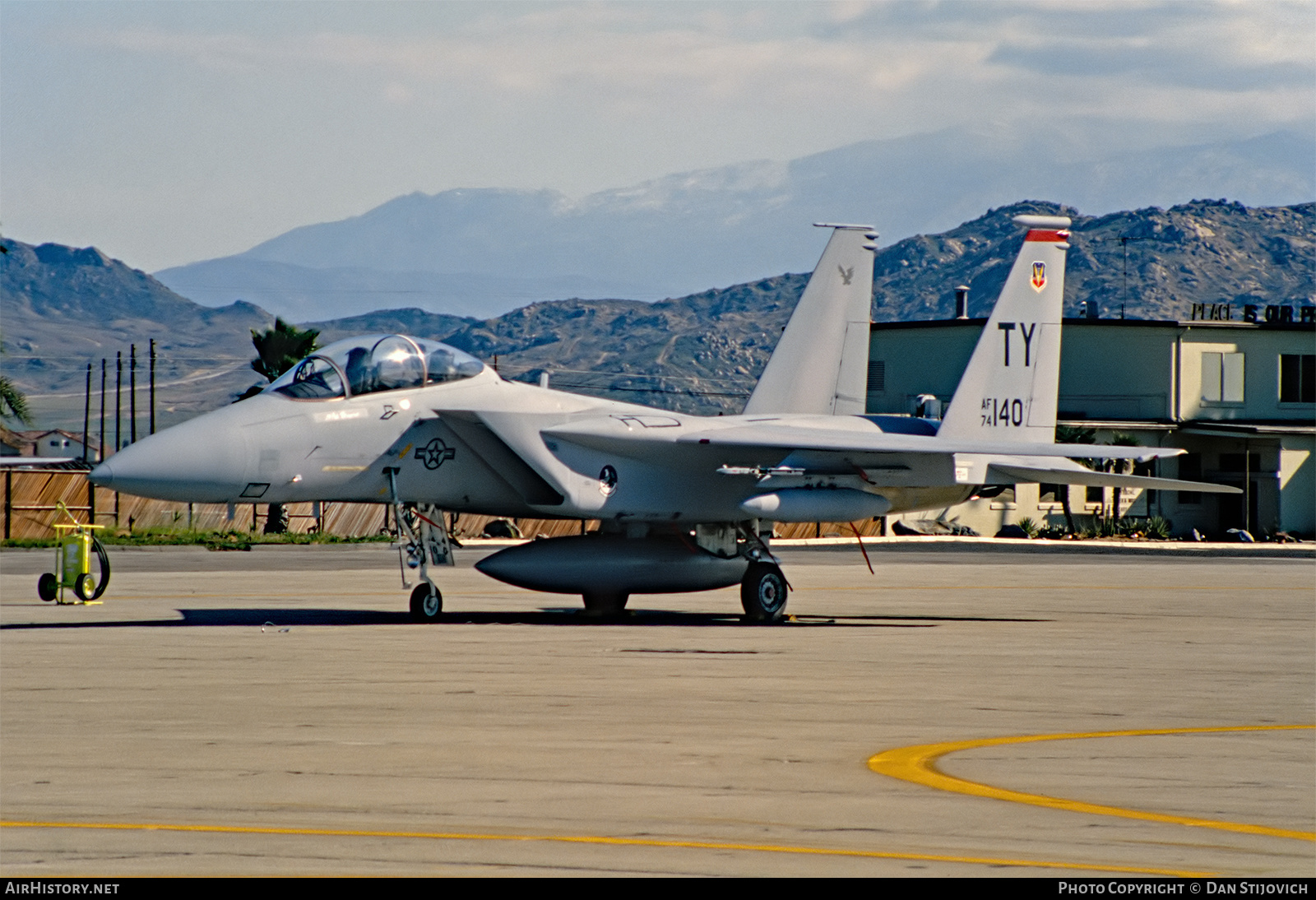 Aircraft Photo of 74-0140 / AF74140 | McDonnell Douglas F-15B Eagle | USA - Air Force | AirHistory.net #262486