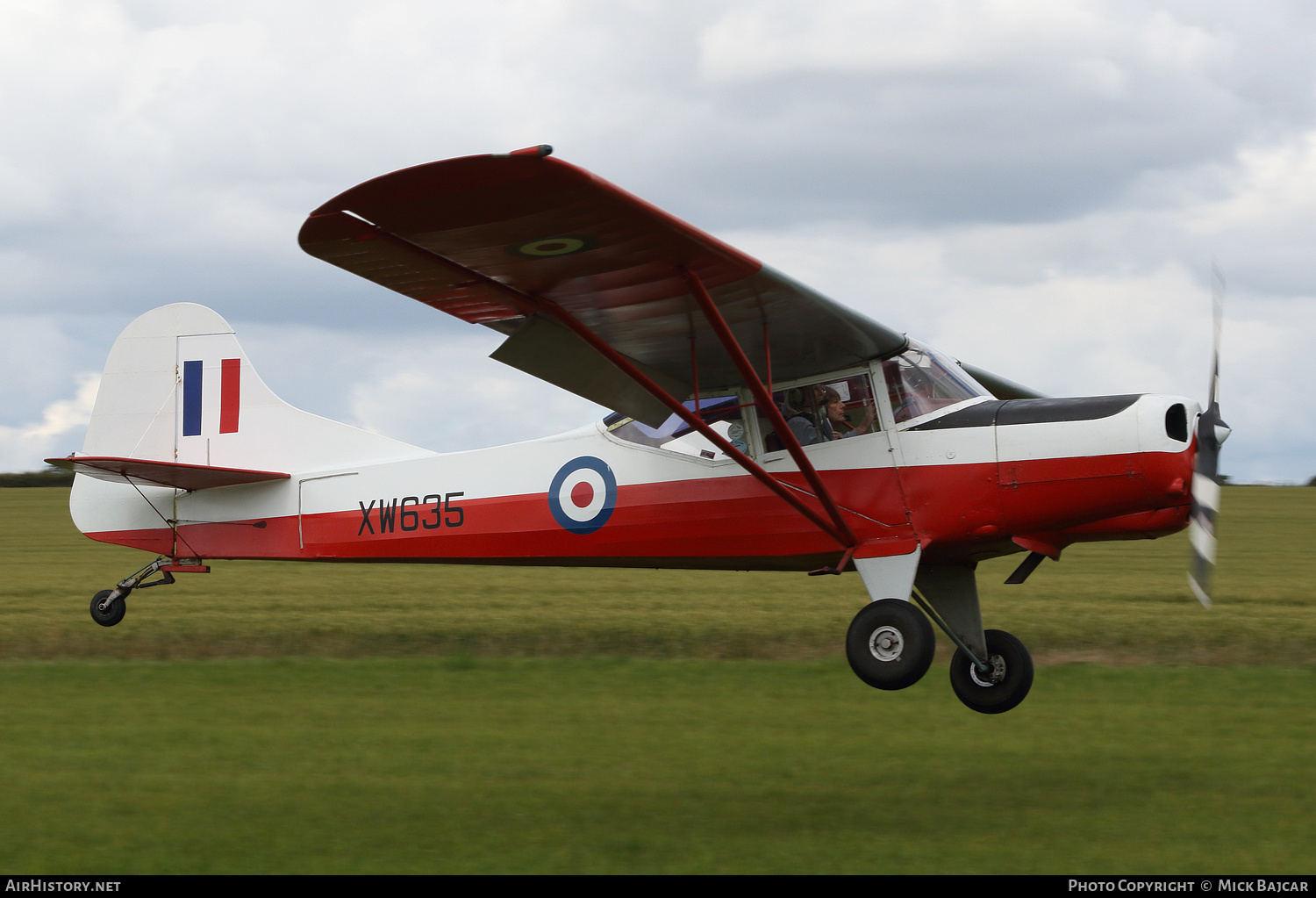 Aircraft Photo of G-AWSW / XW635 | Beagle D-5/180 Husky | UK - Air Force | AirHistory.net #262519