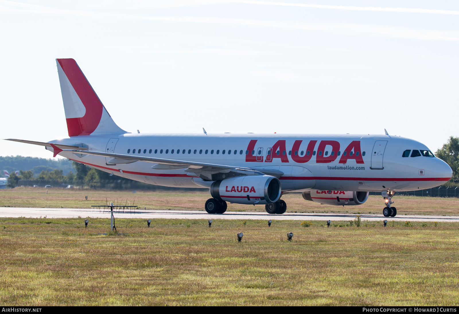 Aircraft Photo of OE-IHH | Airbus A320-232 | Laudamotion | AirHistory.net #262524