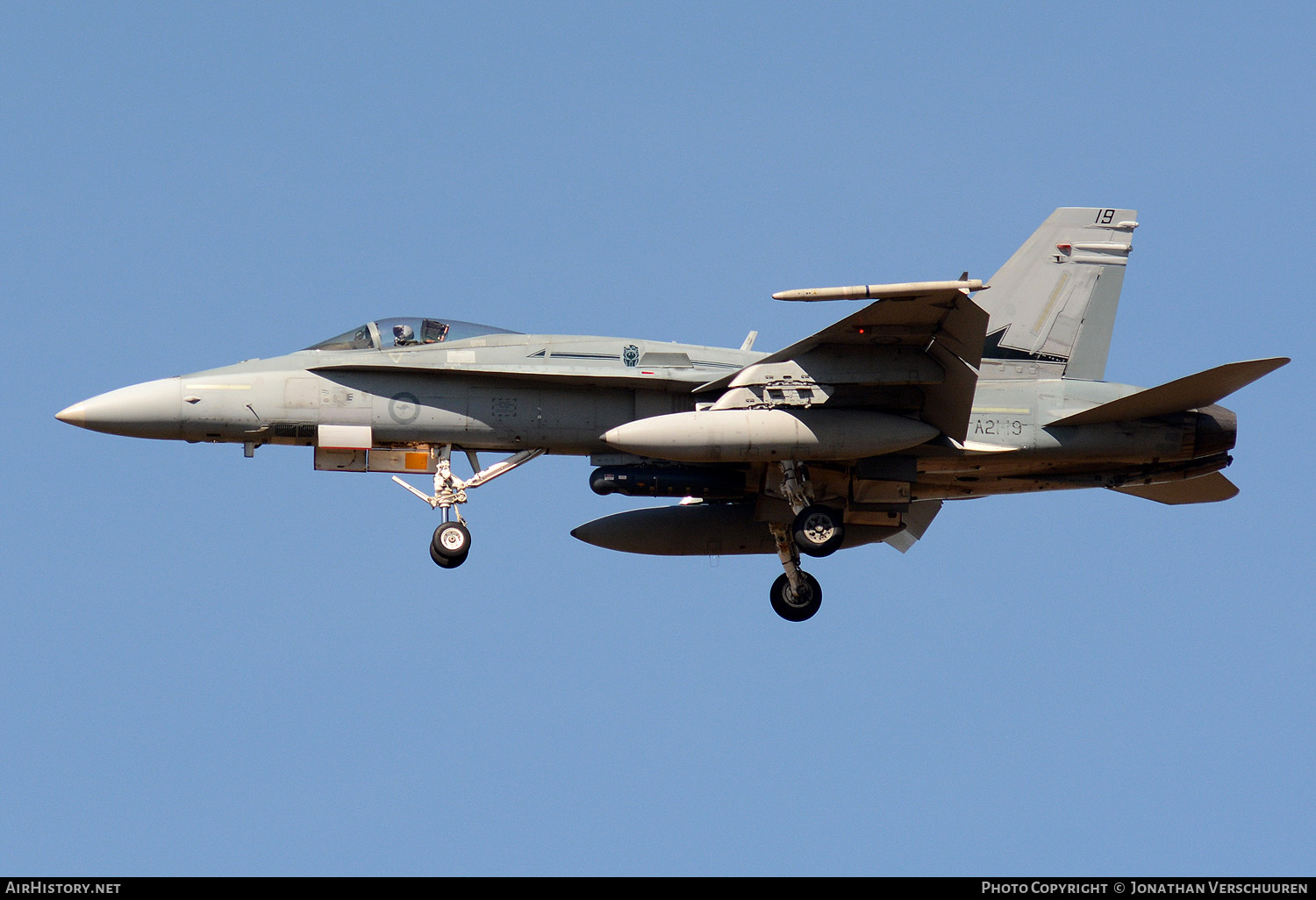 Aircraft Photo of A21-19 | McDonnell Douglas F/A-18A Hornet | Australia - Air Force | AirHistory.net #262525