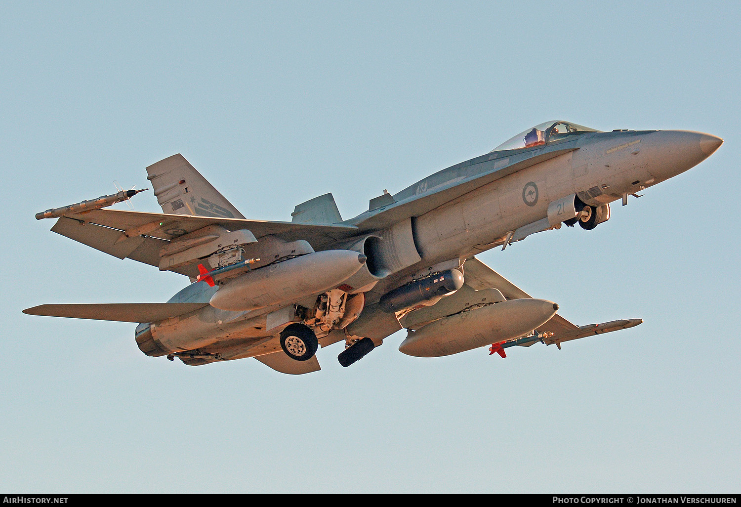 Aircraft Photo of A21-21 | McDonnell Douglas F/A-18A Hornet | Australia - Air Force | AirHistory.net #262526