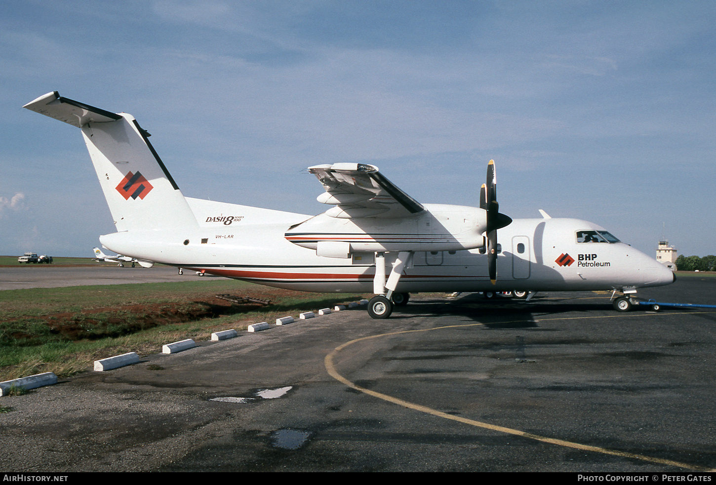 Aircraft Photo of VH-LAR | De Havilland Canada DHC-8-103 Dash 8 | BHP Petroleum | AirHistory.net #262560