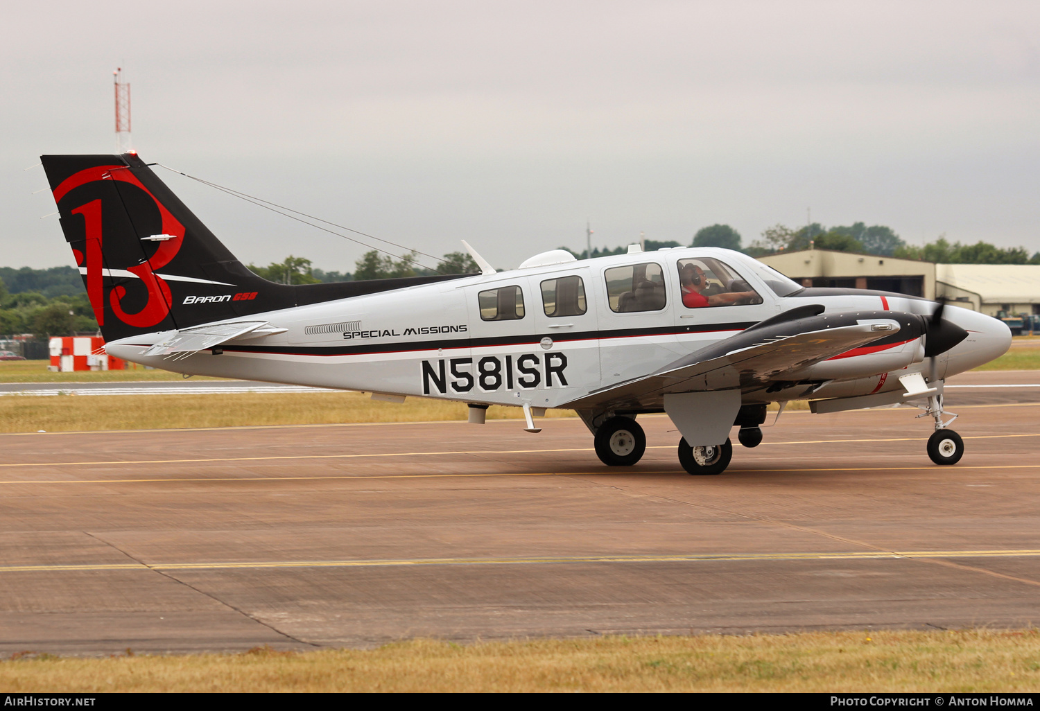 Aircraft Photo of N581SR | Beechcraft G58 Baron ISR | AirHistory.net #262863
