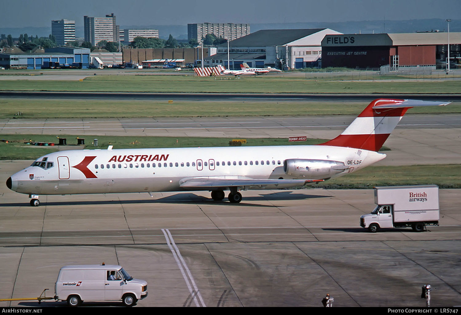 Aircraft Photo of OE-LDF | McDonnell Douglas DC-9-32 | Austrian Airlines | AirHistory.net #262904