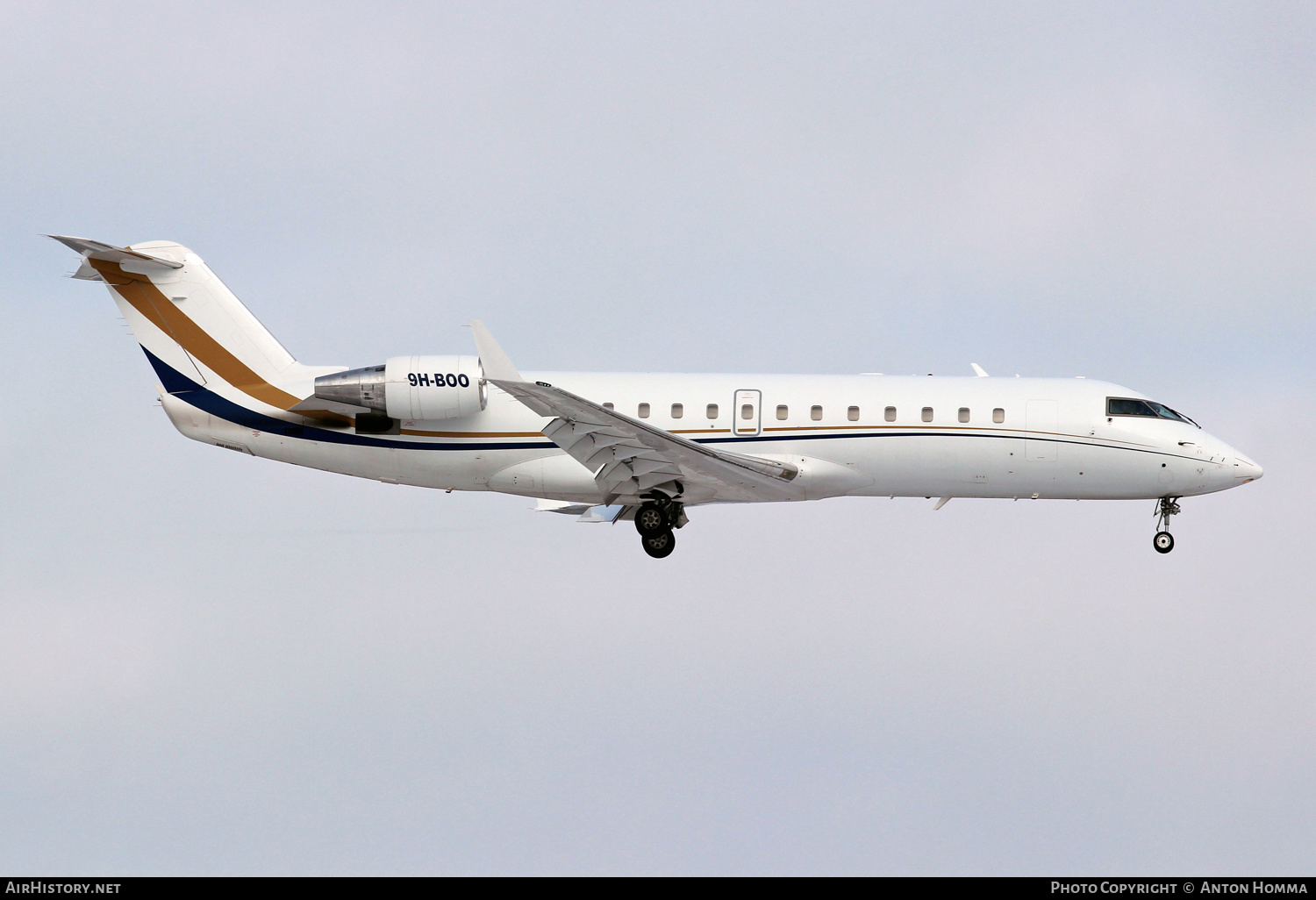 Aircraft Photo of 9H-BOO | Bombardier Challenger 850 (CRJ-200SE/CL-600-2B19) | AirHistory.net #263070