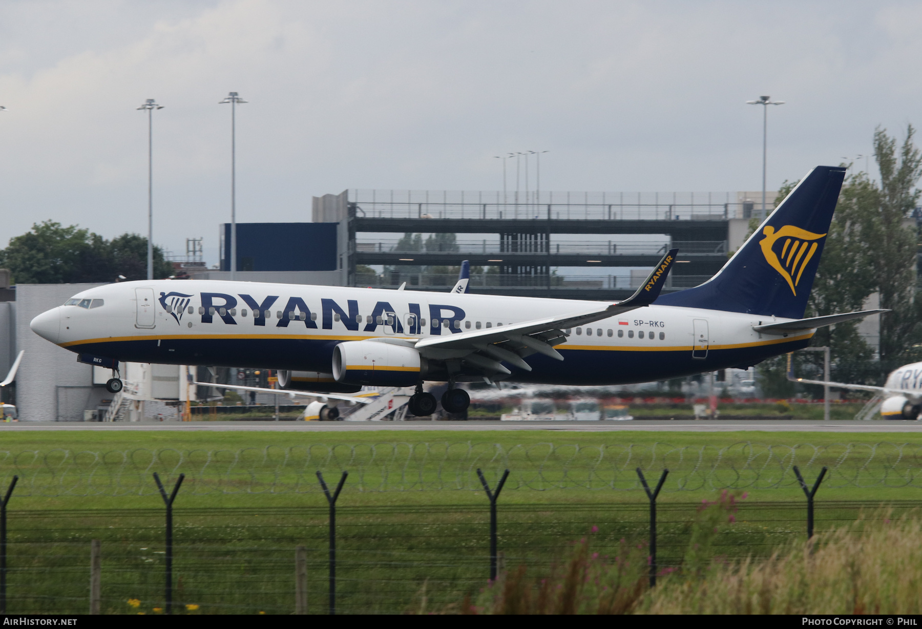 Aircraft Photo of SP-RKG | Boeing 737-800 | Ryanair | AirHistory.net #263109
