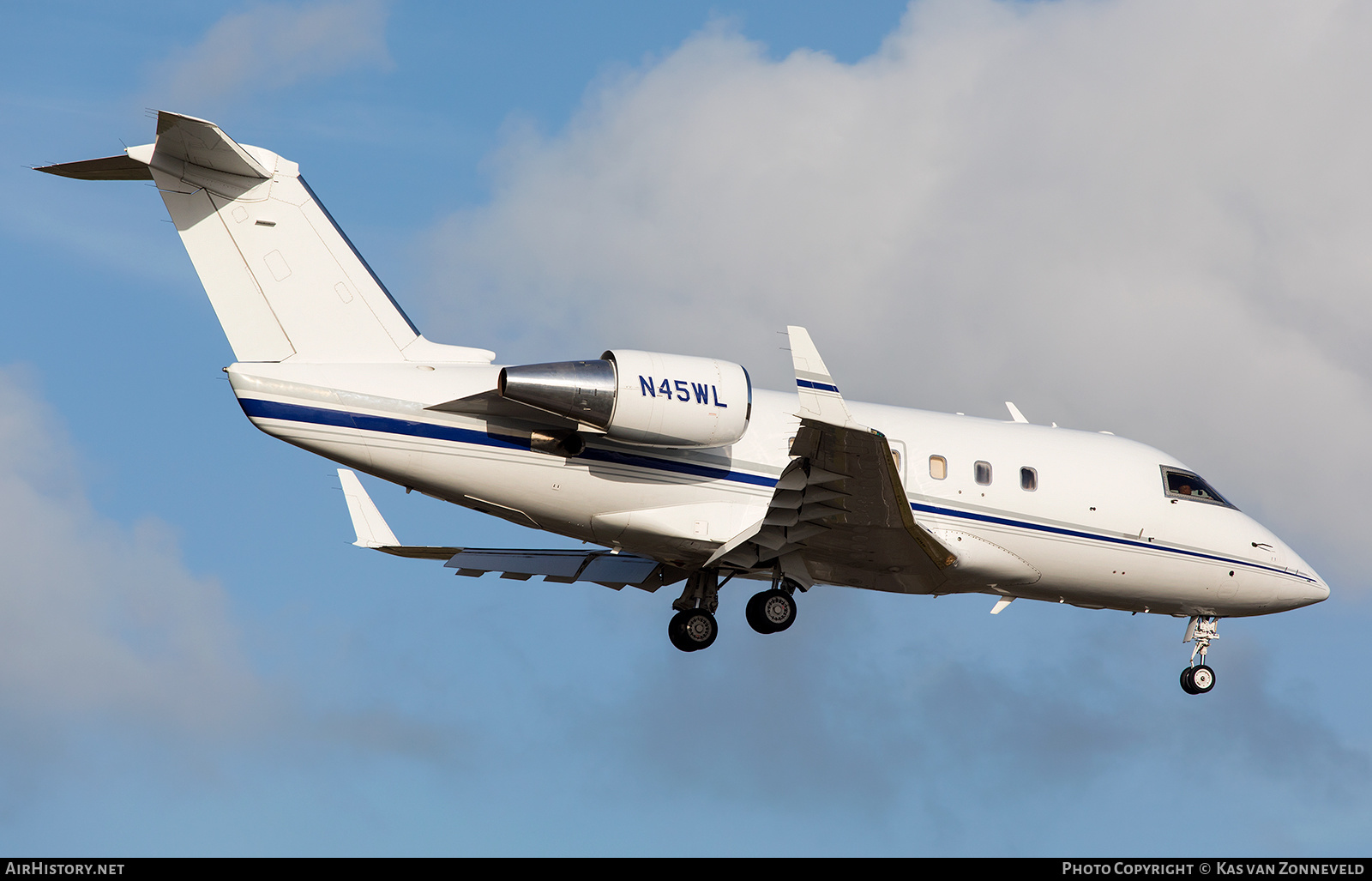 Aircraft Photo of N45WL | Canadair Challenger 601-1A (CL-600-2A12) | AirHistory.net #263151