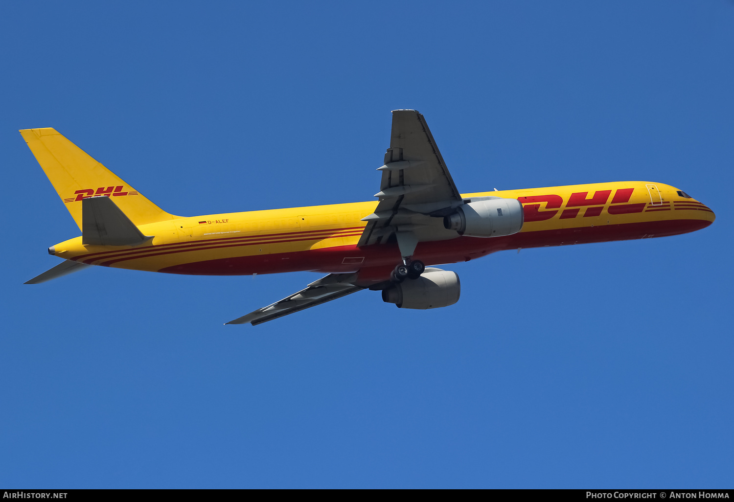 Aircraft Photo of D-ALEF | Boeing 757-236/SF | DHL International | AirHistory.net #263212