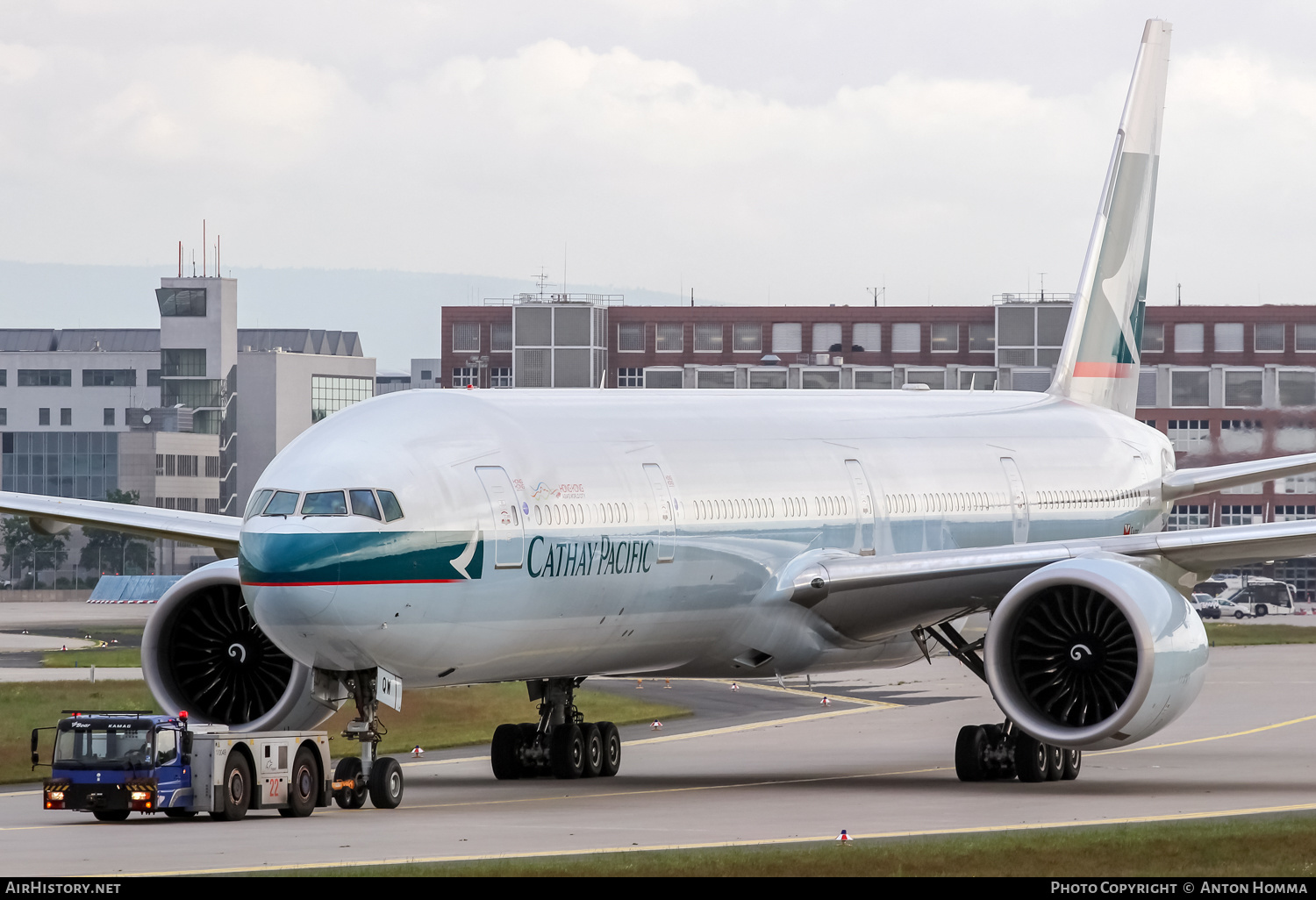Aircraft Photo of B-KQW | Boeing 777-367/ER | Cathay Pacific Airways | AirHistory.net #263241