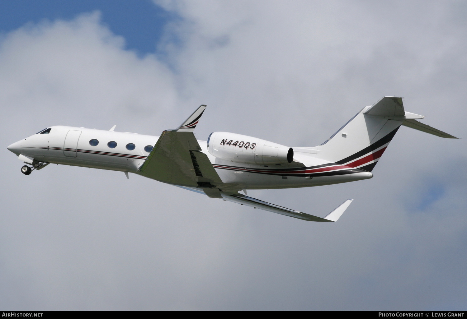 Aircraft Photo of N440QS | Gulfstream Aerospace G-IV-X Gulfstream G450 | AirHistory.net #263271