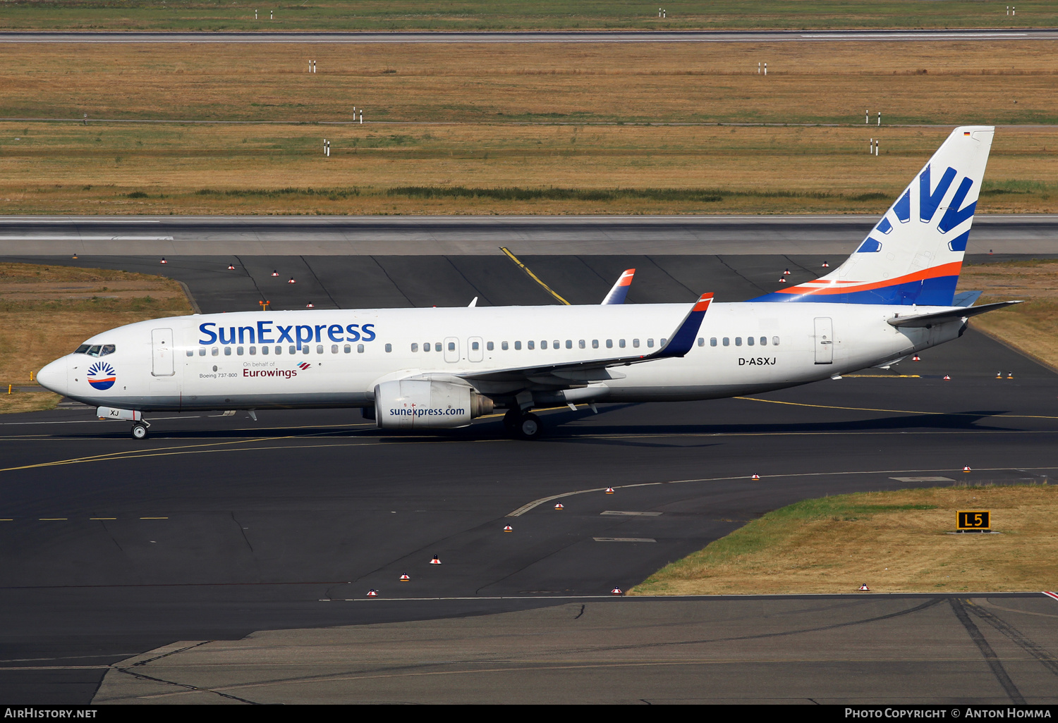 Aircraft Photo of D-ASXJ | Boeing 737-86N | SunExpress | AirHistory.net #263287