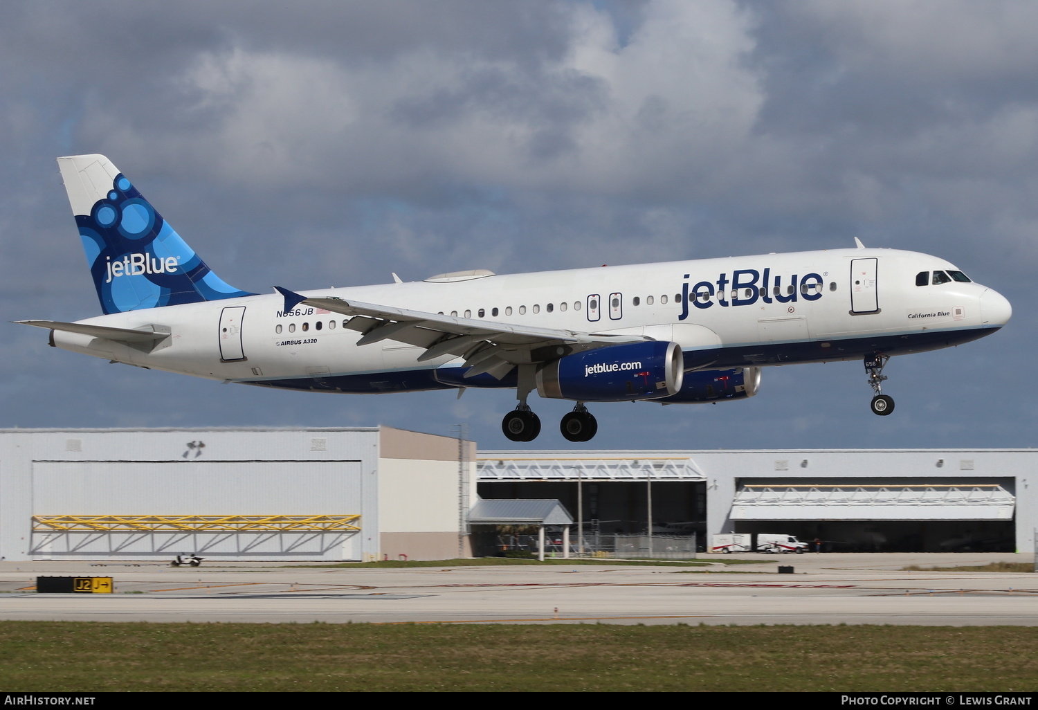 Aircraft Photo of N656JB | Airbus A320-232 | JetBlue Airways | AirHistory.net #263338
