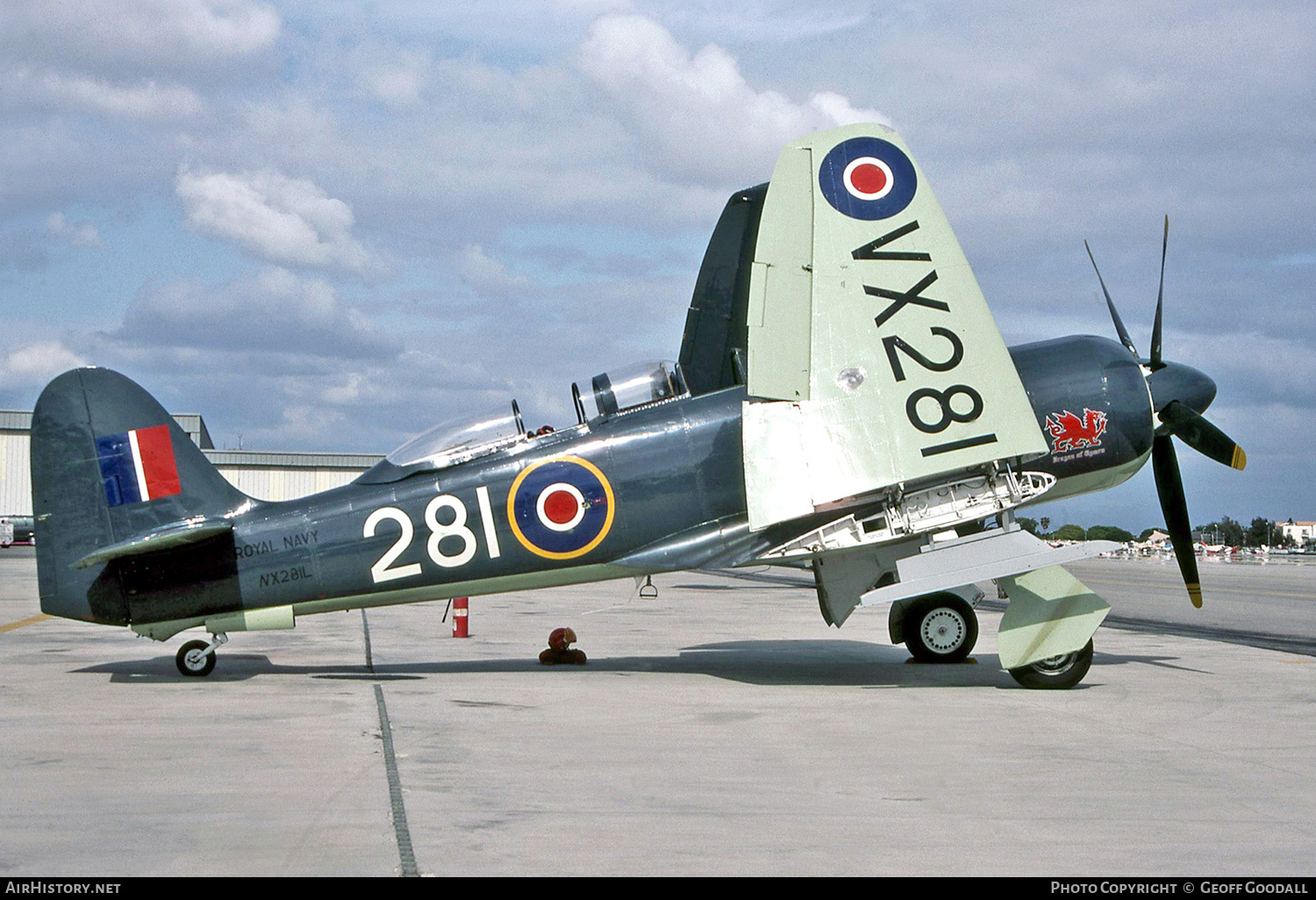 Aircraft Photo of N281L / VX281 | Hawker Sea Fury T20 | UK - Navy | AirHistory.net #263383