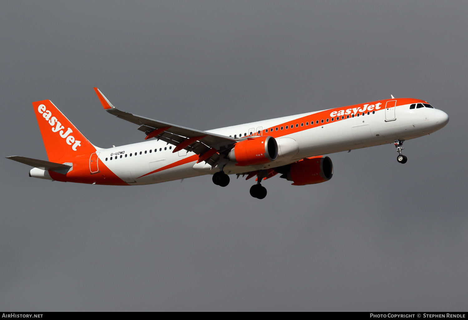 Aircraft Photo of G-UZMD | Airbus A321-251NX | EasyJet | AirHistory.net #263397