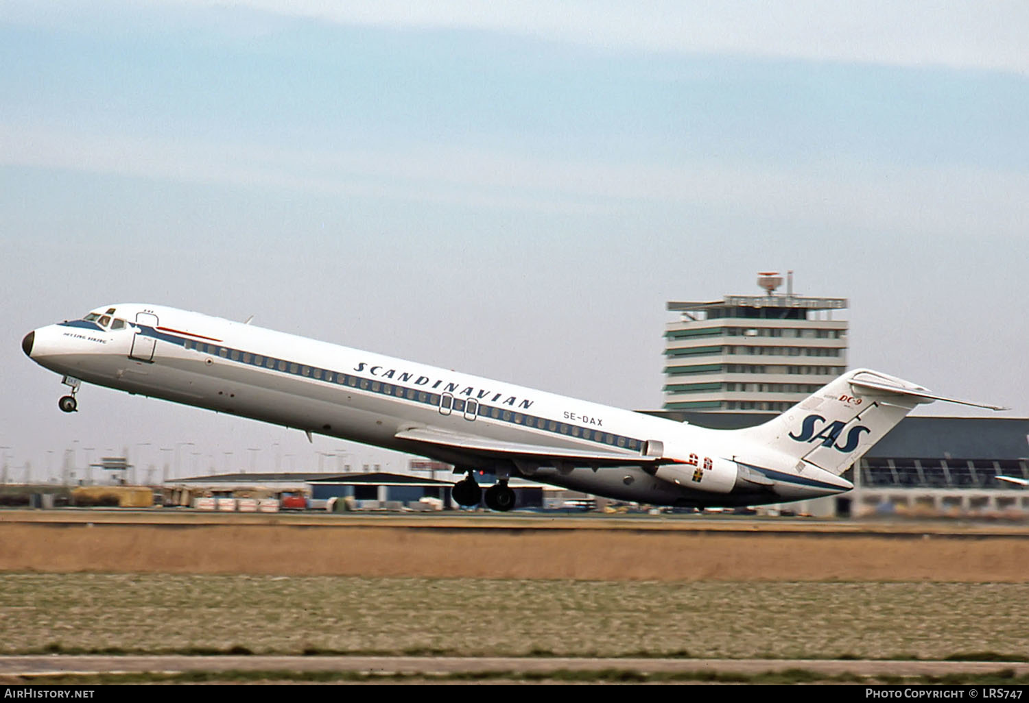 Aircraft Photo of SE-DAX | McDonnell Douglas DC-9-41 | Scandinavian Airlines - SAS | AirHistory.net #263475