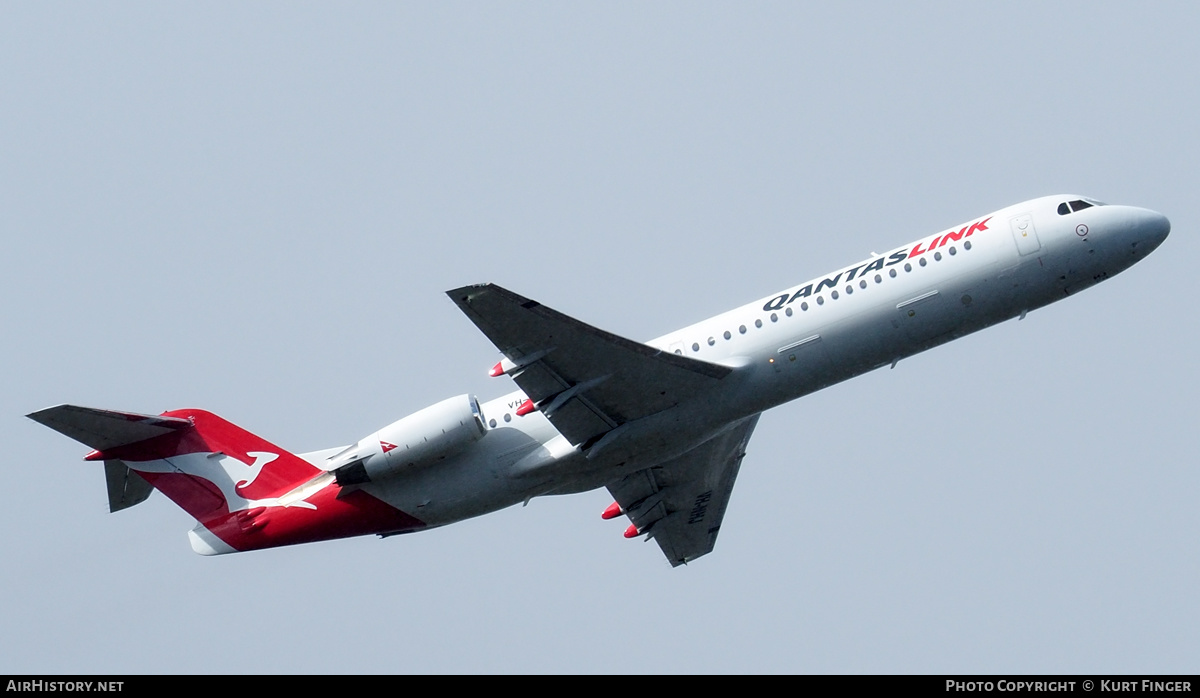 Aircraft Photo of VH-NHJ | Fokker 100 (F28-0100) | QantasLink | AirHistory.net #263573