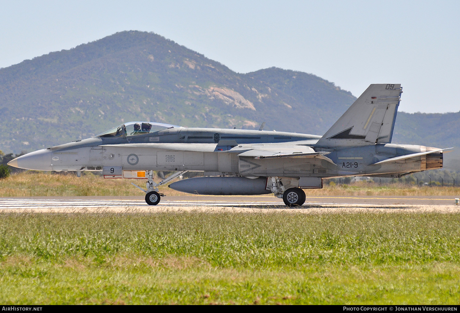 Aircraft Photo of A21-9 | McDonnell Douglas F/A-18A Hornet | Australia - Air Force | AirHistory.net #263806