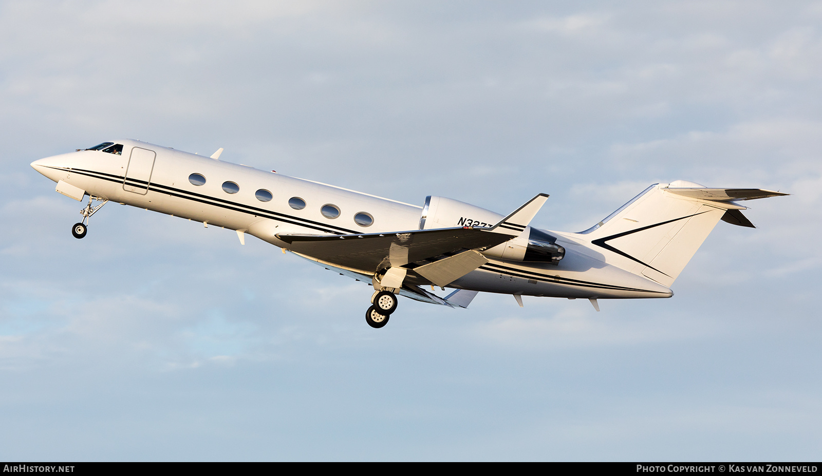 Aircraft Photo of N327TL | Gulfstream Aerospace G-IV Gulfstream IV-SP | AirHistory.net #263821