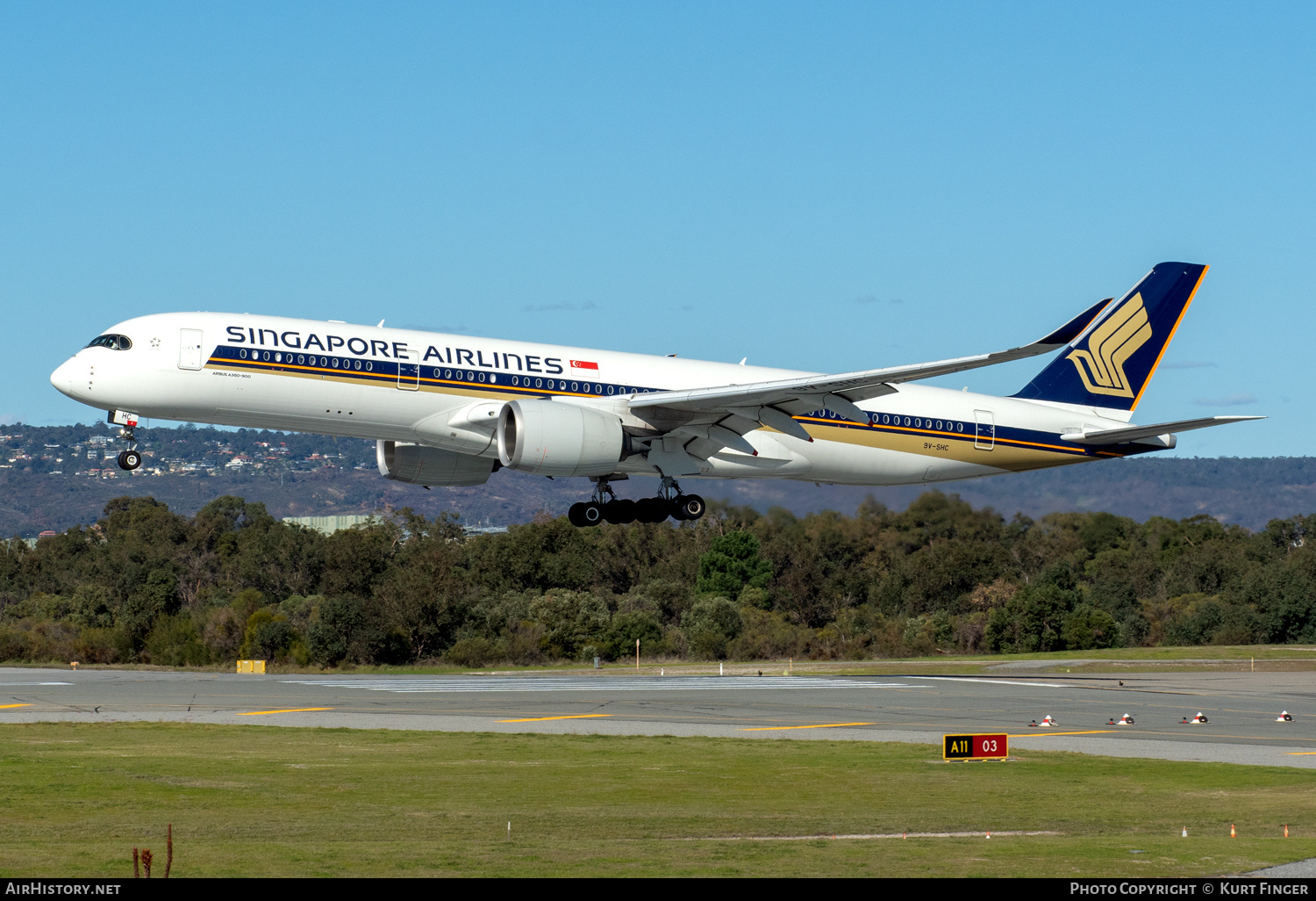 Aircraft Photo of 9V-SHC | Airbus A350-941 | Singapore Airlines | AirHistory.net #263883