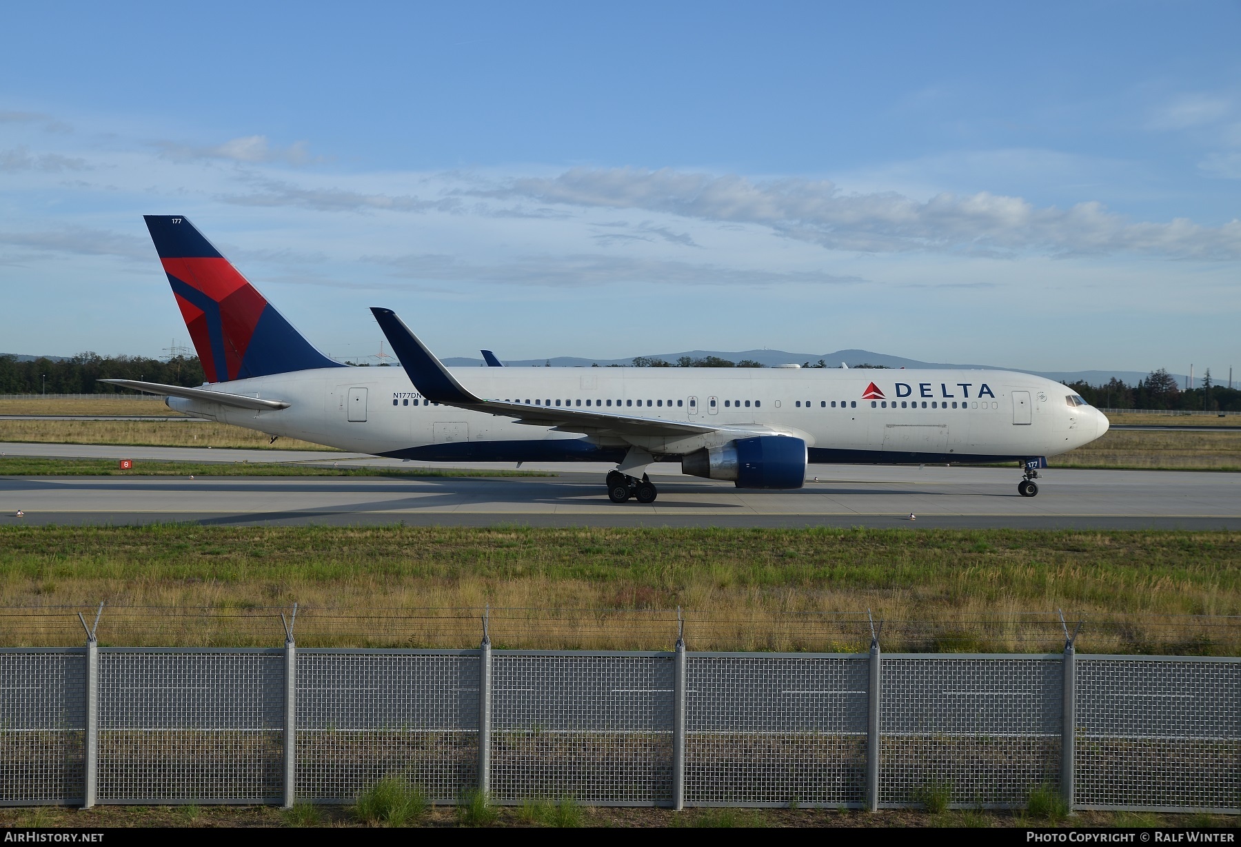 Aircraft Photo of N177DN | Boeing 767-332/ER | Delta Air Lines | AirHistory.net #263911